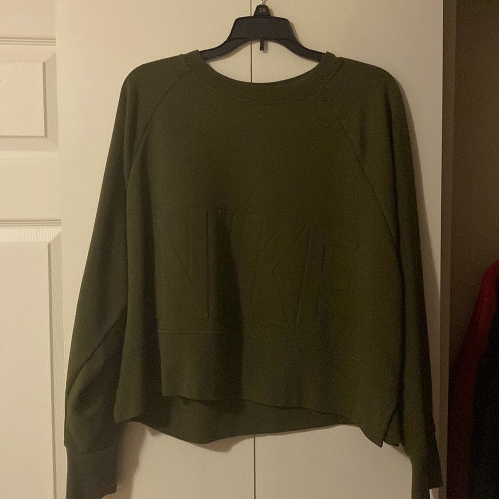 Cropped Nike sweater army green